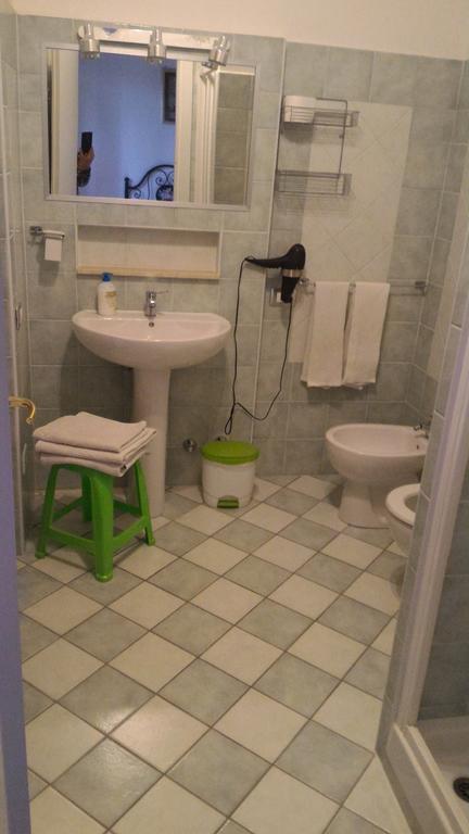 Villa San Nicola B&B Фолоника Стая снимка